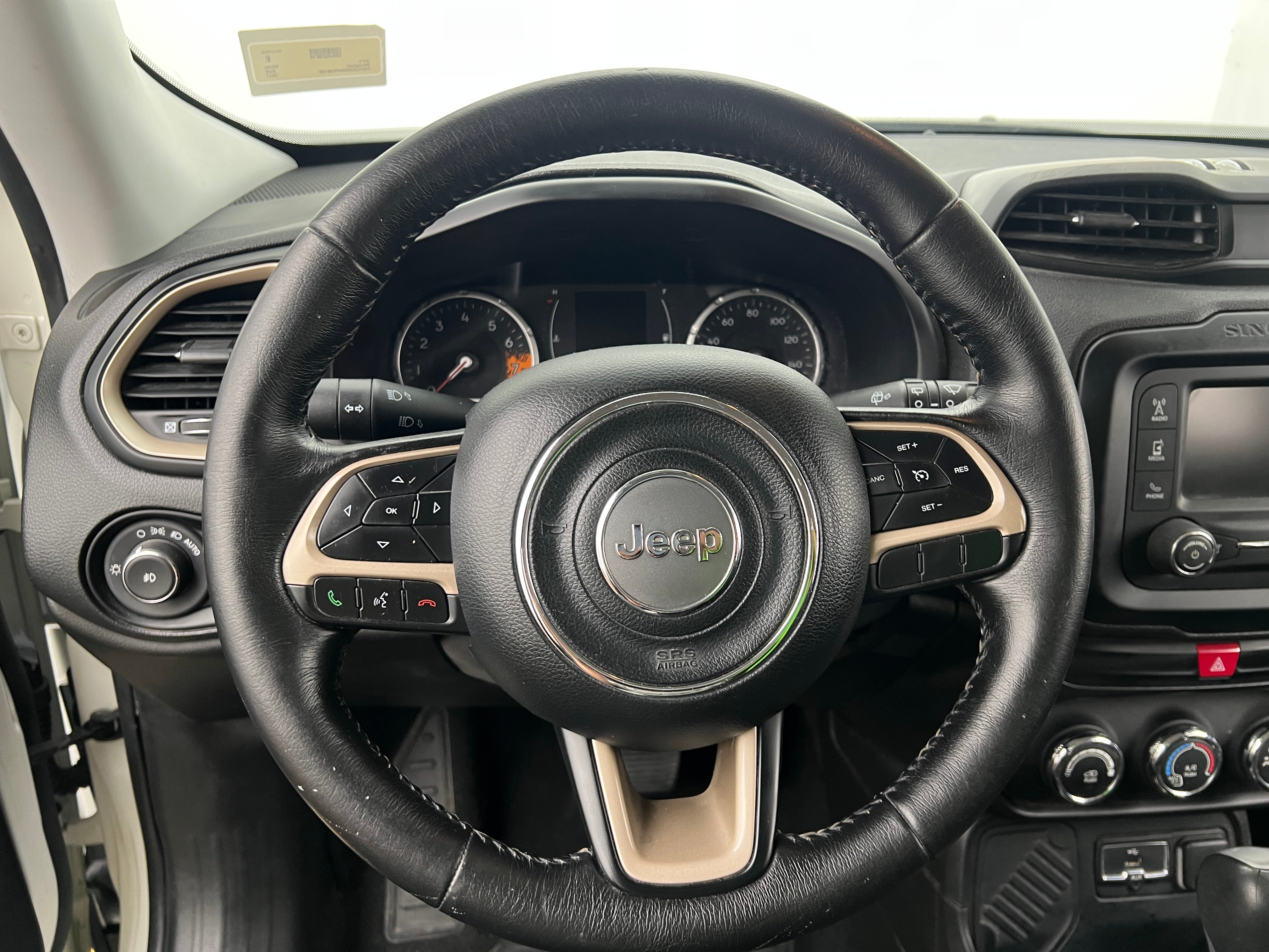 Thumbnail: 2017 Jeep Renegade - 5