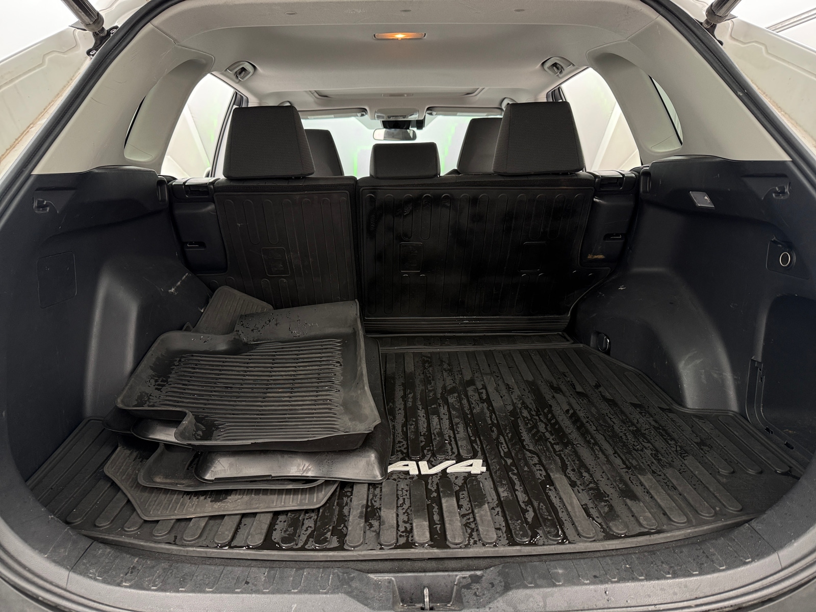 Thumbnail: 2021 Toyota RAV4 - 7