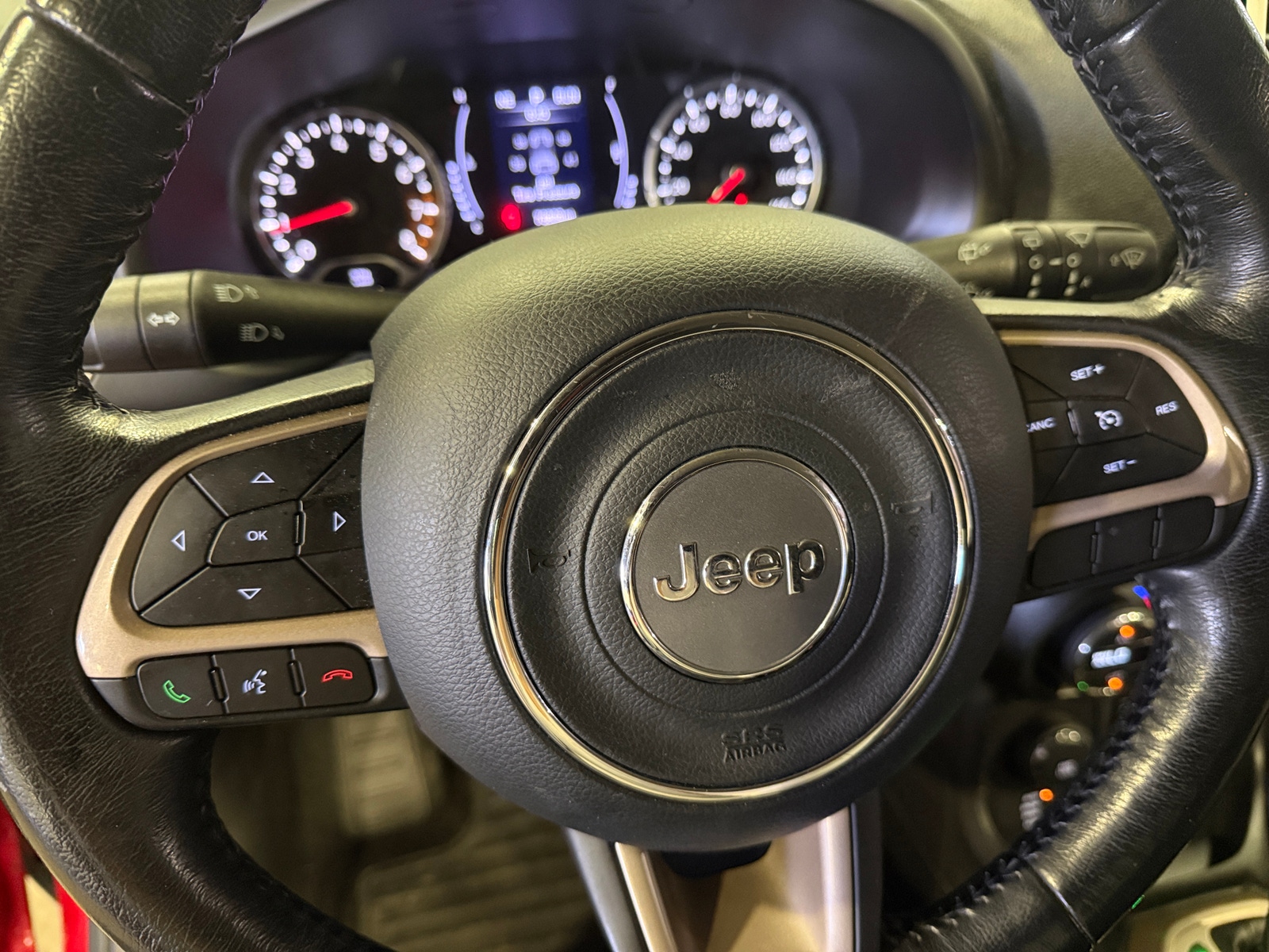 Thumbnail: 2017 Jeep Renegade - 5