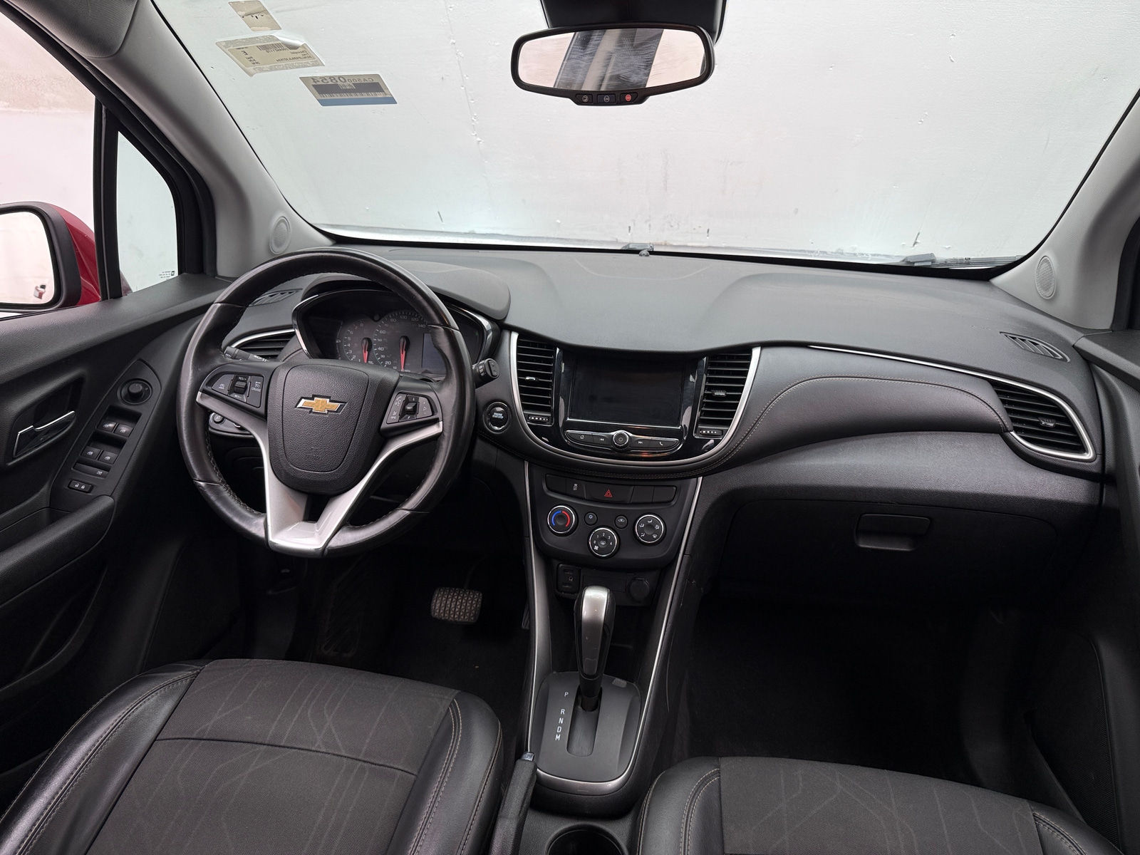 Thumbnail: 2018 Chevrolet Trax - 3