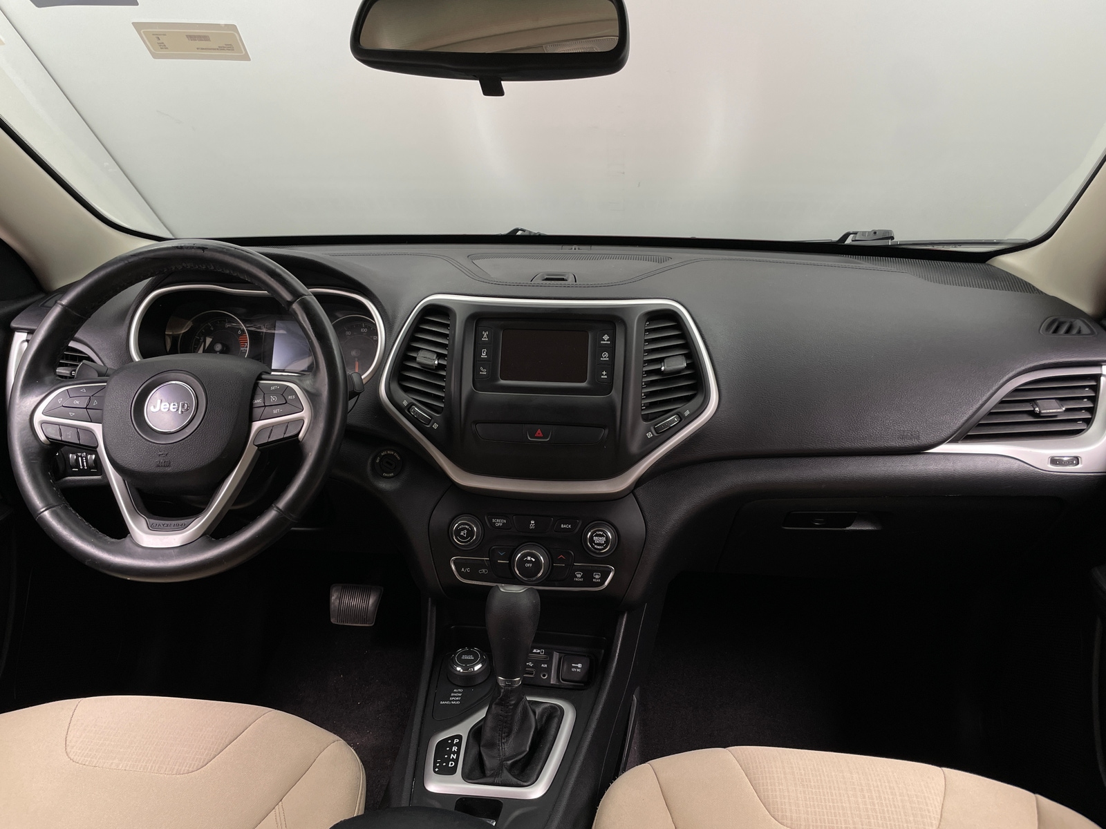 Thumbnail: 2016 Jeep Cherokee - 3