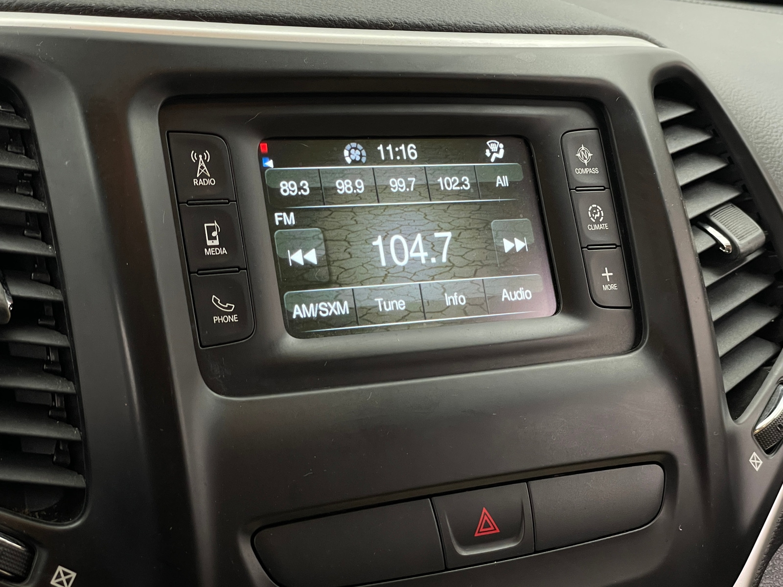 Thumbnail: 2016 Jeep Cherokee - 4