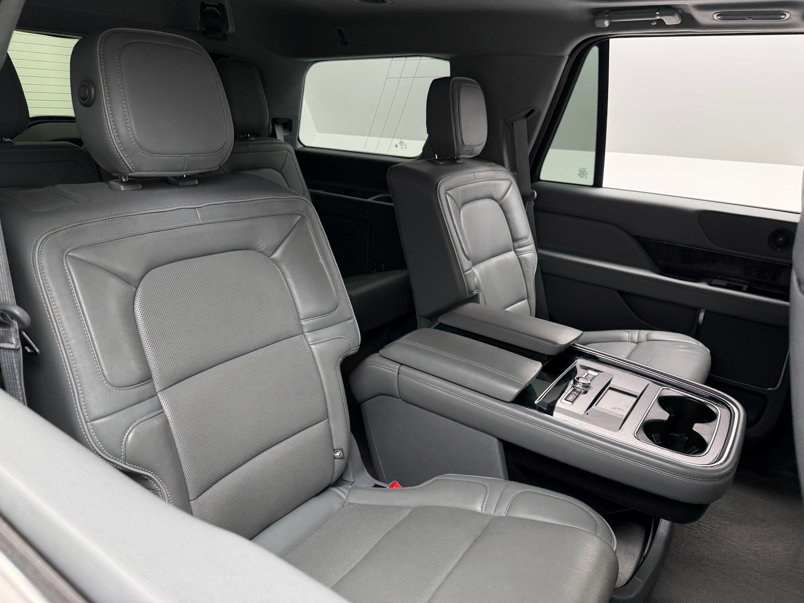 Thumbnail: 2018 Lincoln Navigator - 5