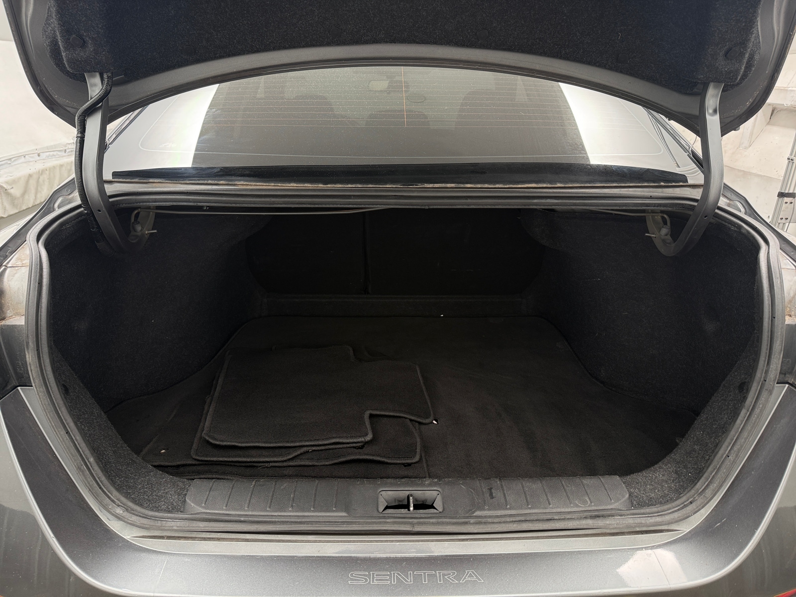 Thumbnail: 2021 Nissan Sentra - 7