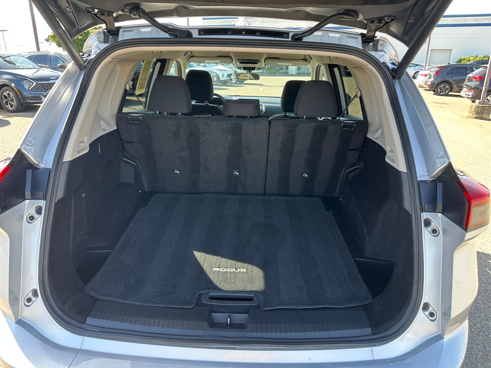 Thumbnail: 2025 Nissan Rogue - 6