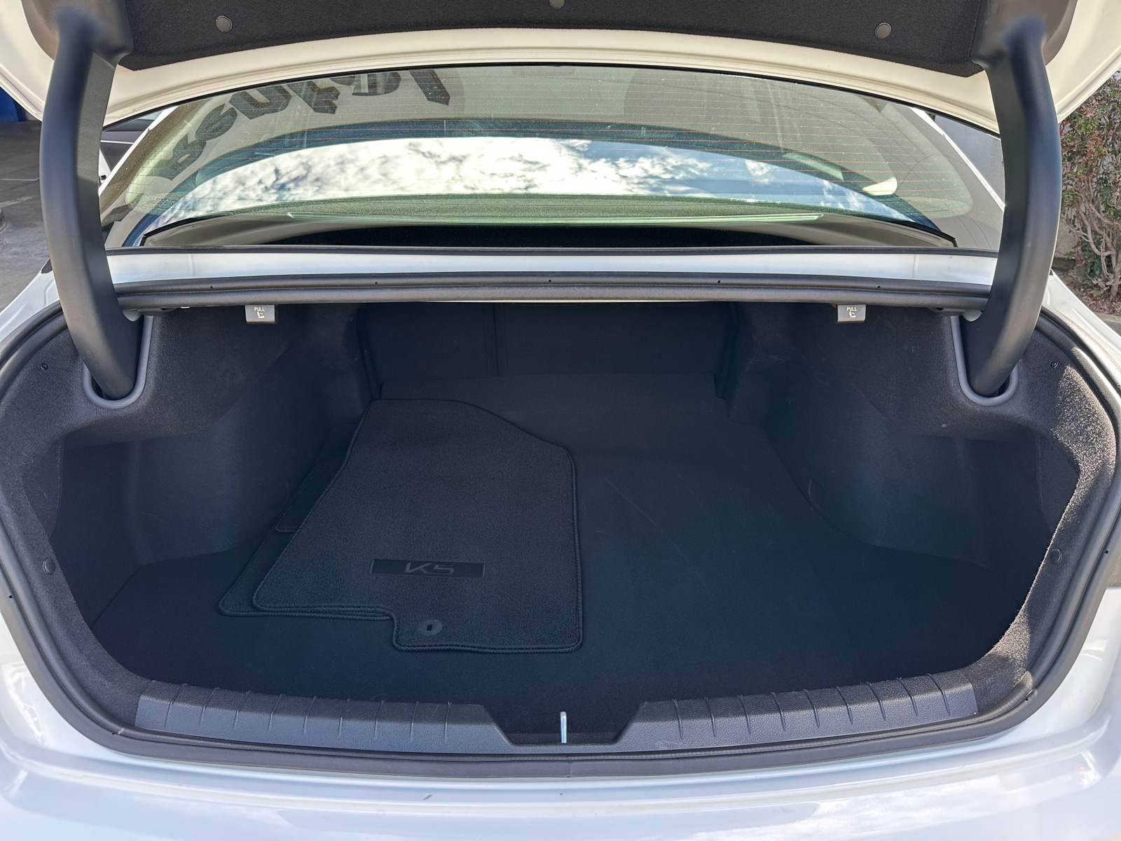 Thumbnail: 2025 Kia K5 - 6