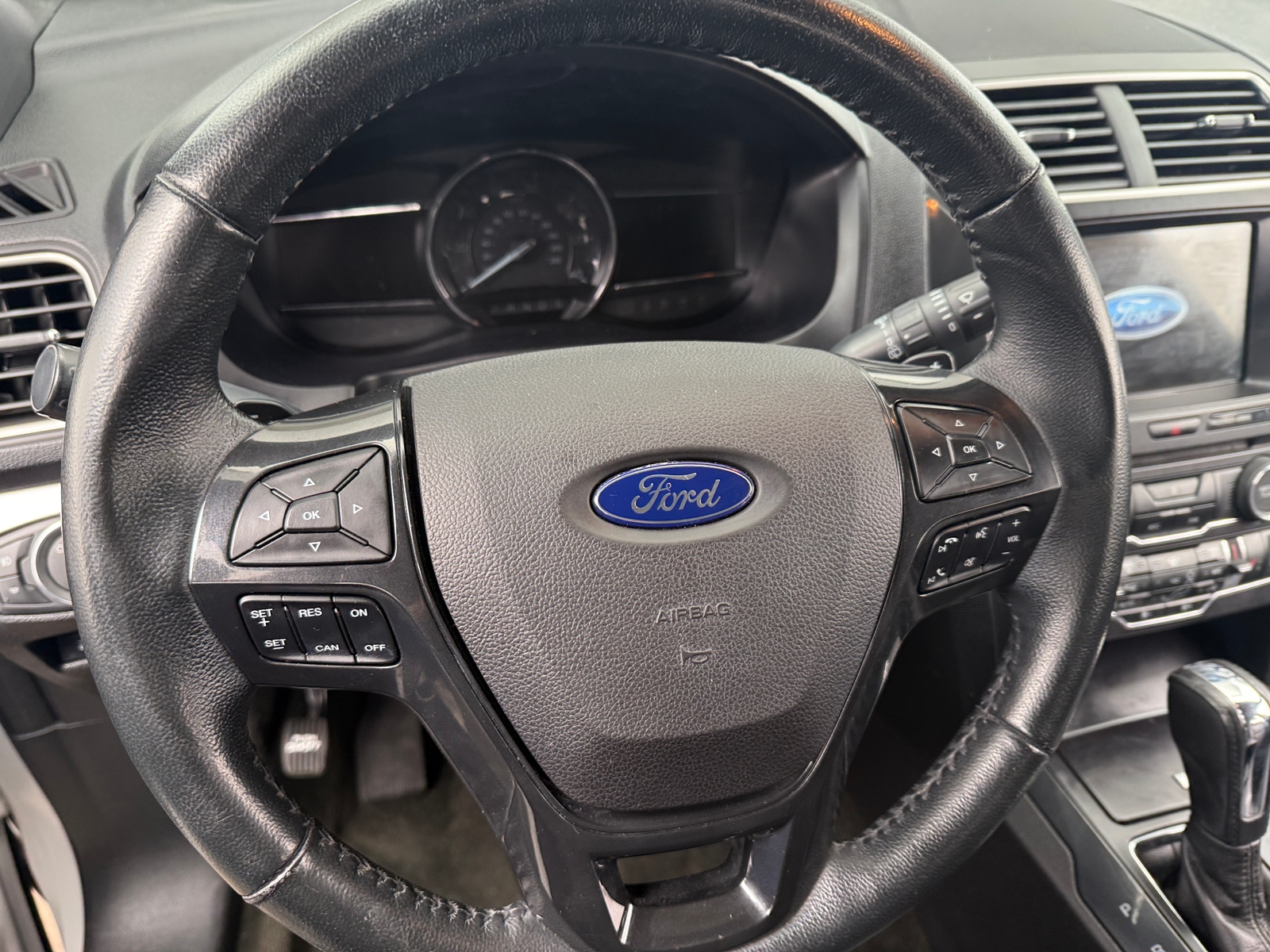 Thumbnail: 2017 Ford Explorer - 5