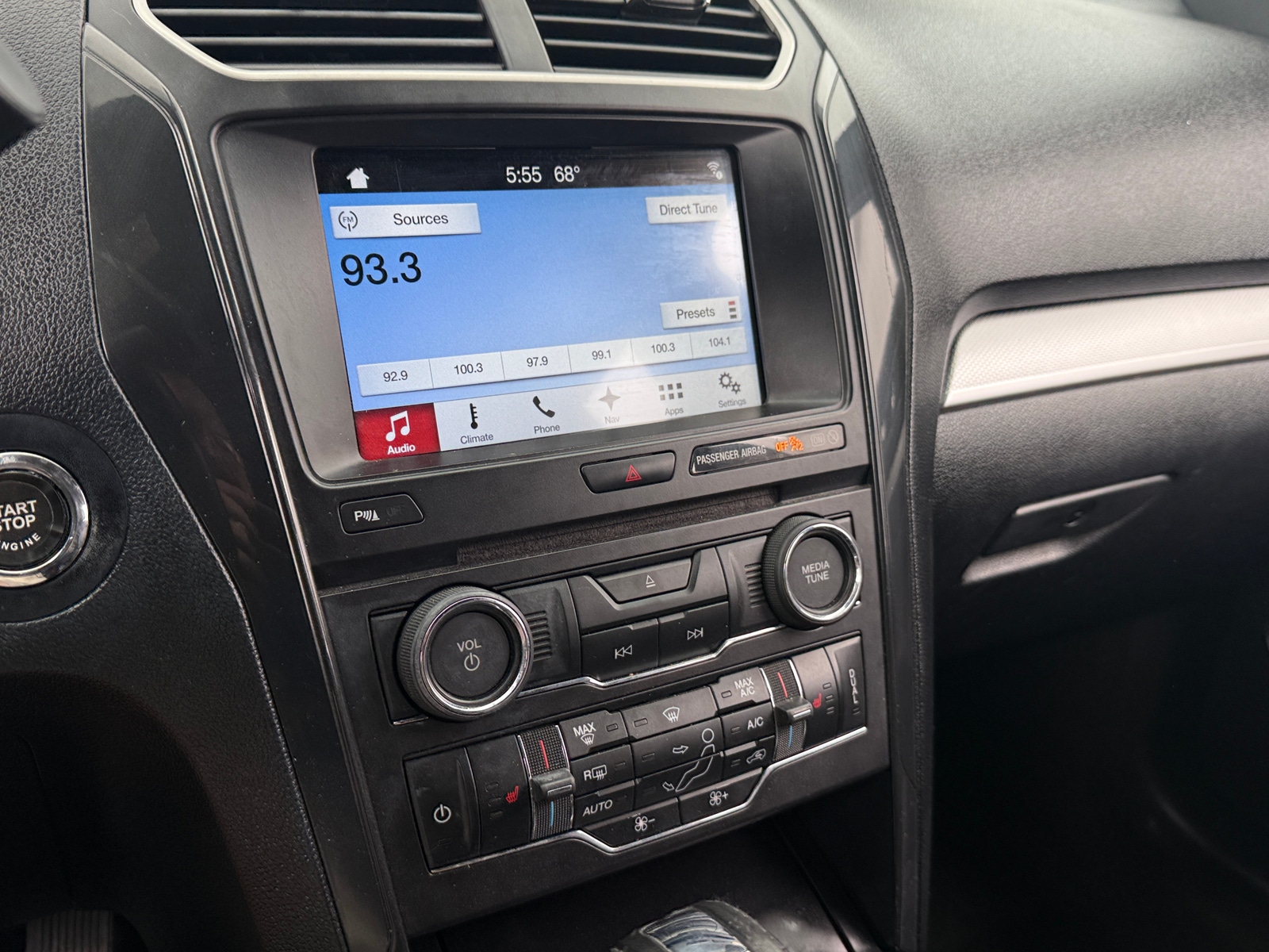 Thumbnail: 2017 Ford Explorer - 4