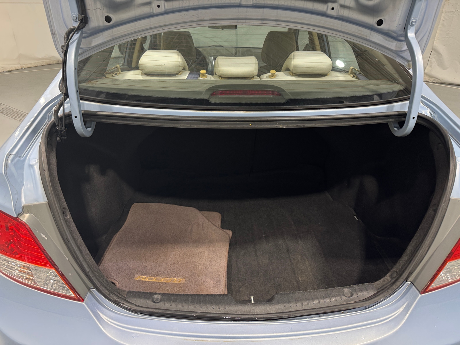 Thumbnail: 2013 Hyundai Accent - 7