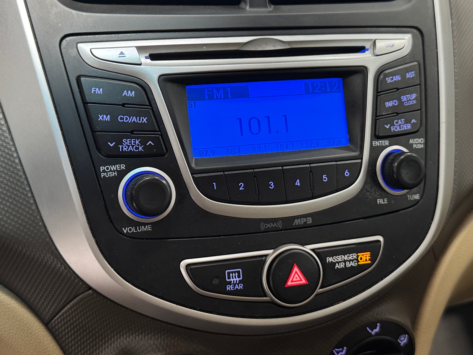 Thumbnail: 2013 Hyundai Accent - 4