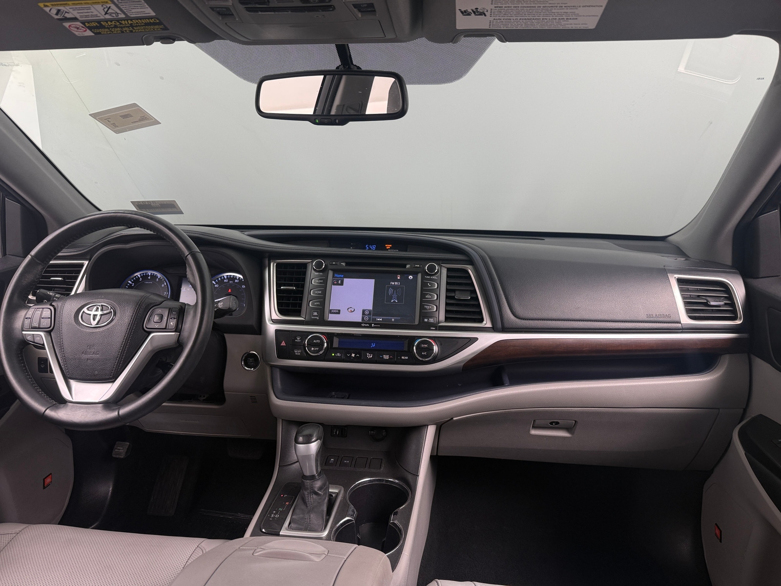 Thumbnail: 2015 Toyota Highlander - 2