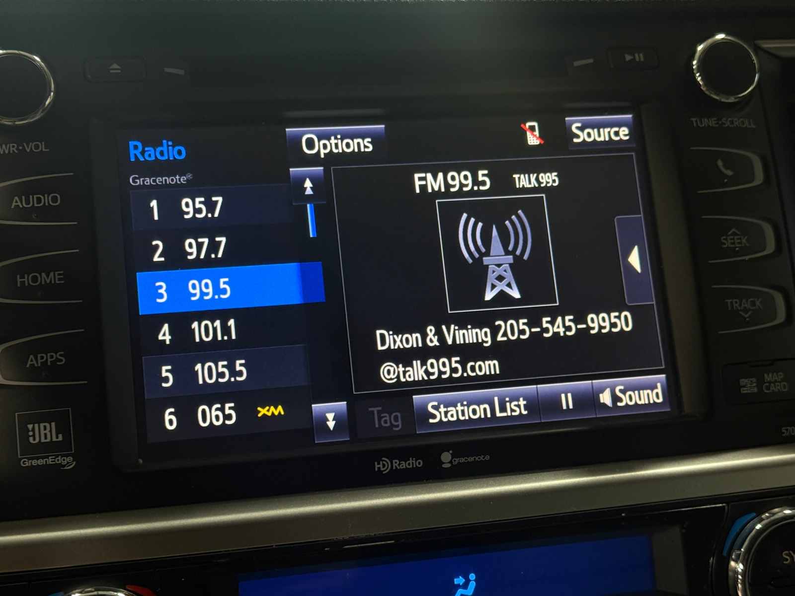 Thumbnail: 2015 Toyota Highlander - 3