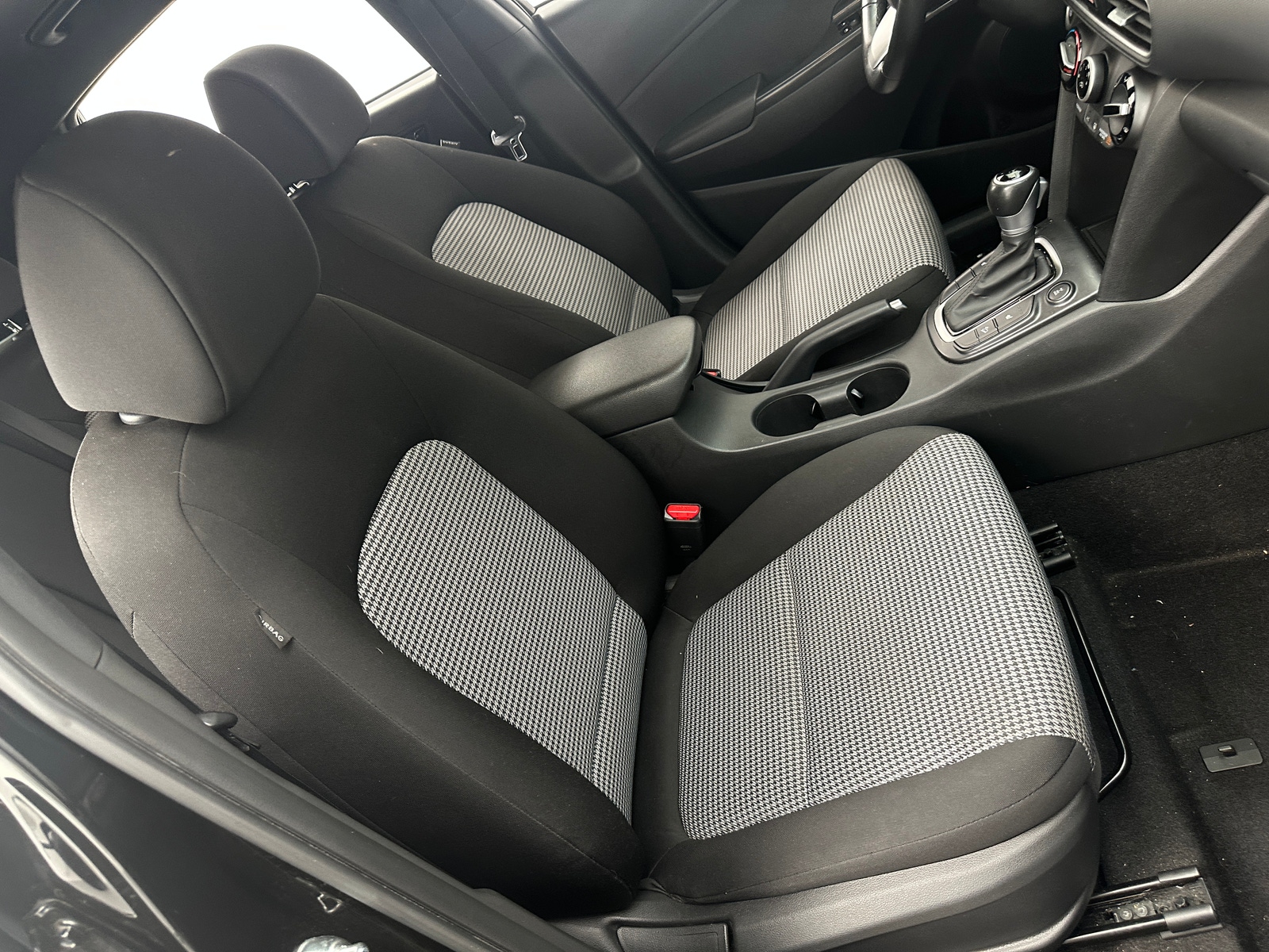 Thumbnail: 2021 Hyundai Kona - 2