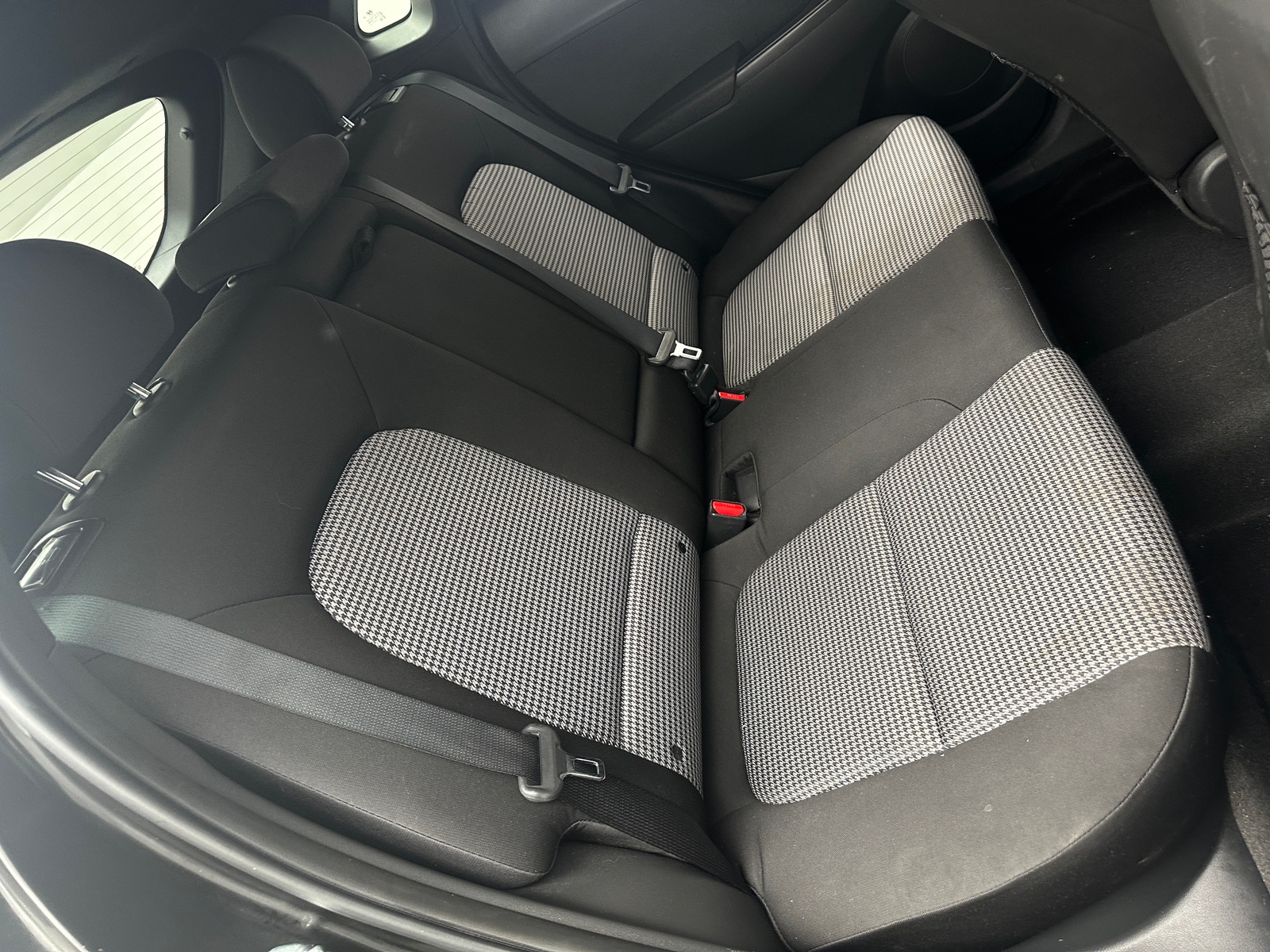 Thumbnail: 2021 Hyundai Kona - 6