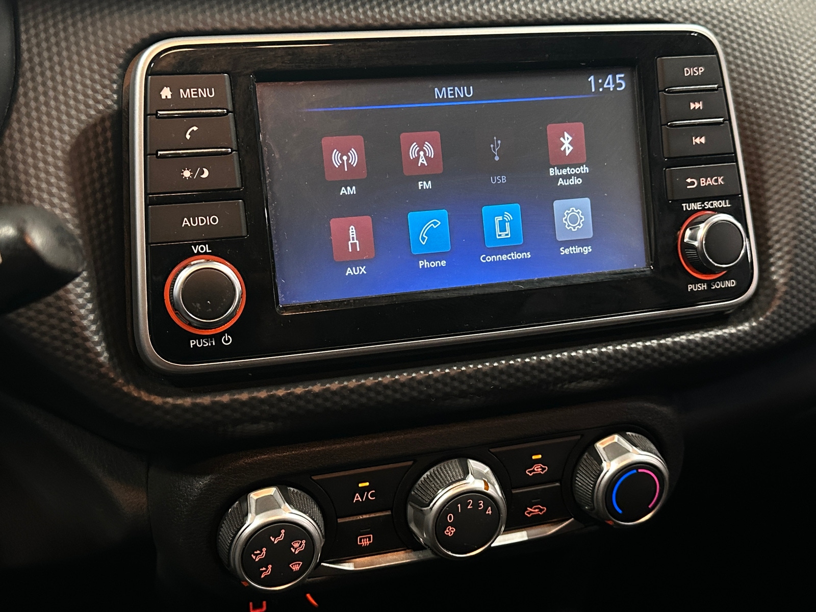 Thumbnail: 2022 Nissan Kicks - 4