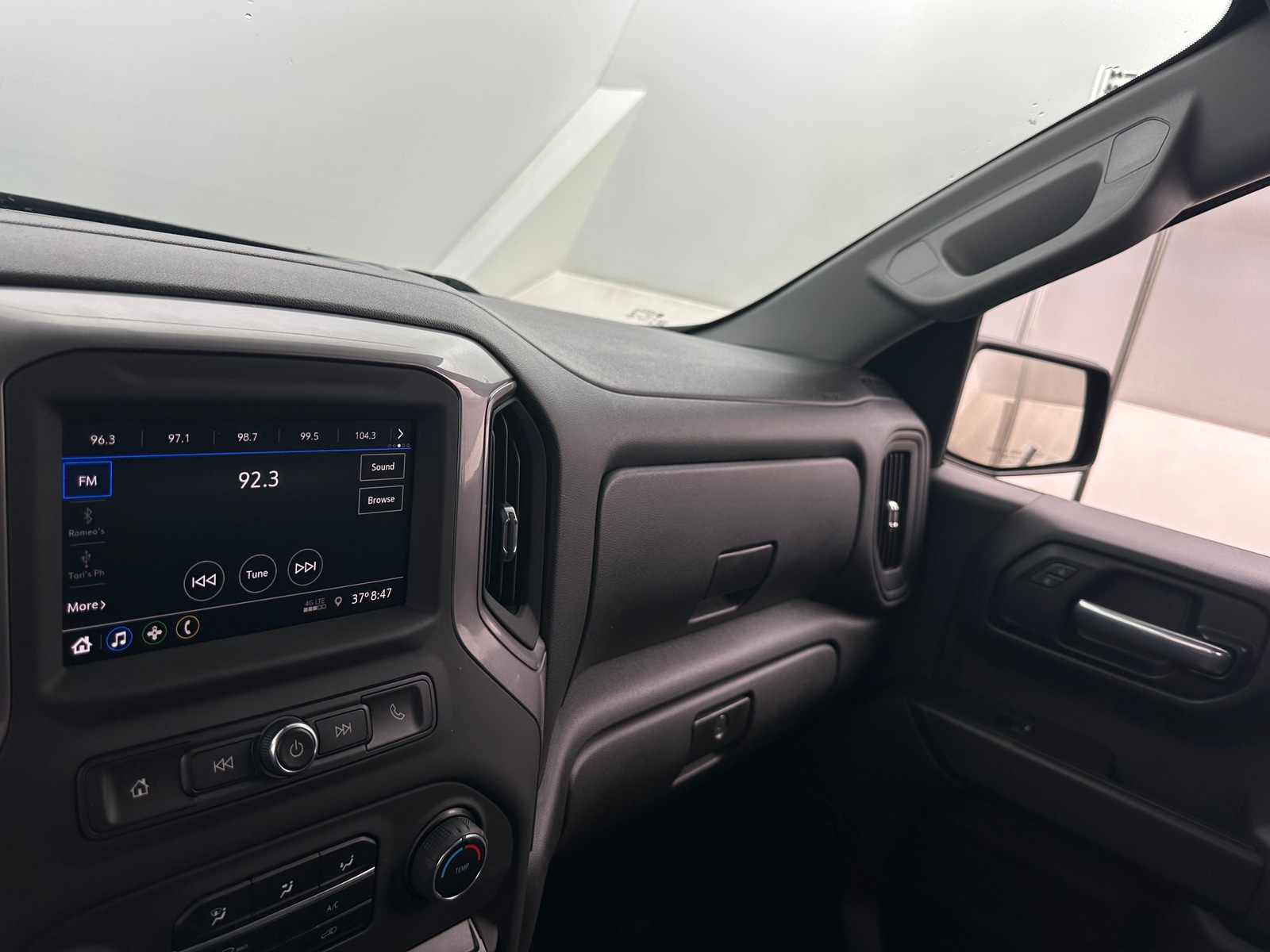 Thumbnail: 2021 Chevrolet Silverado 1500 - 4