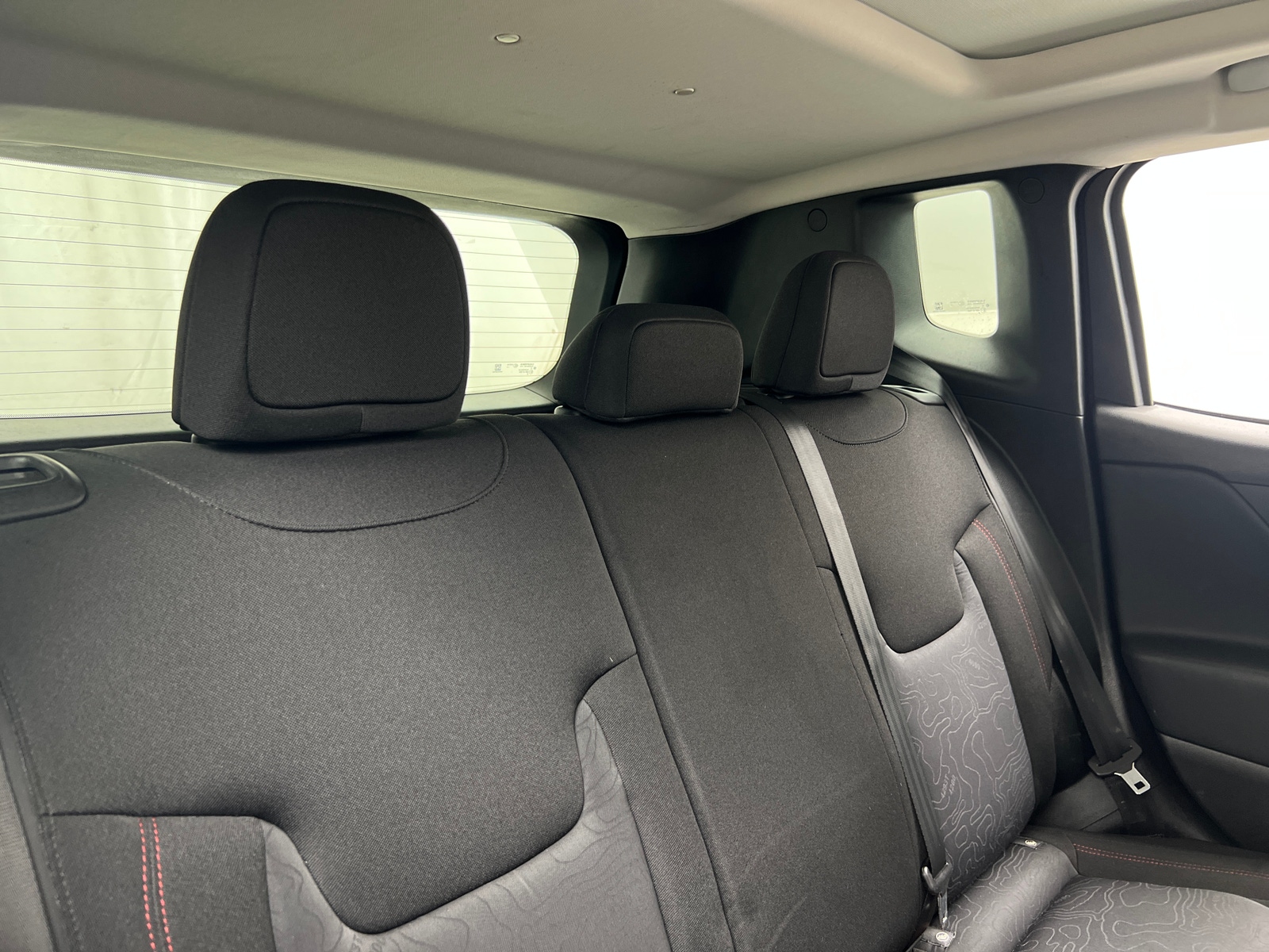 Thumbnail: 2018 Jeep Renegade - 6