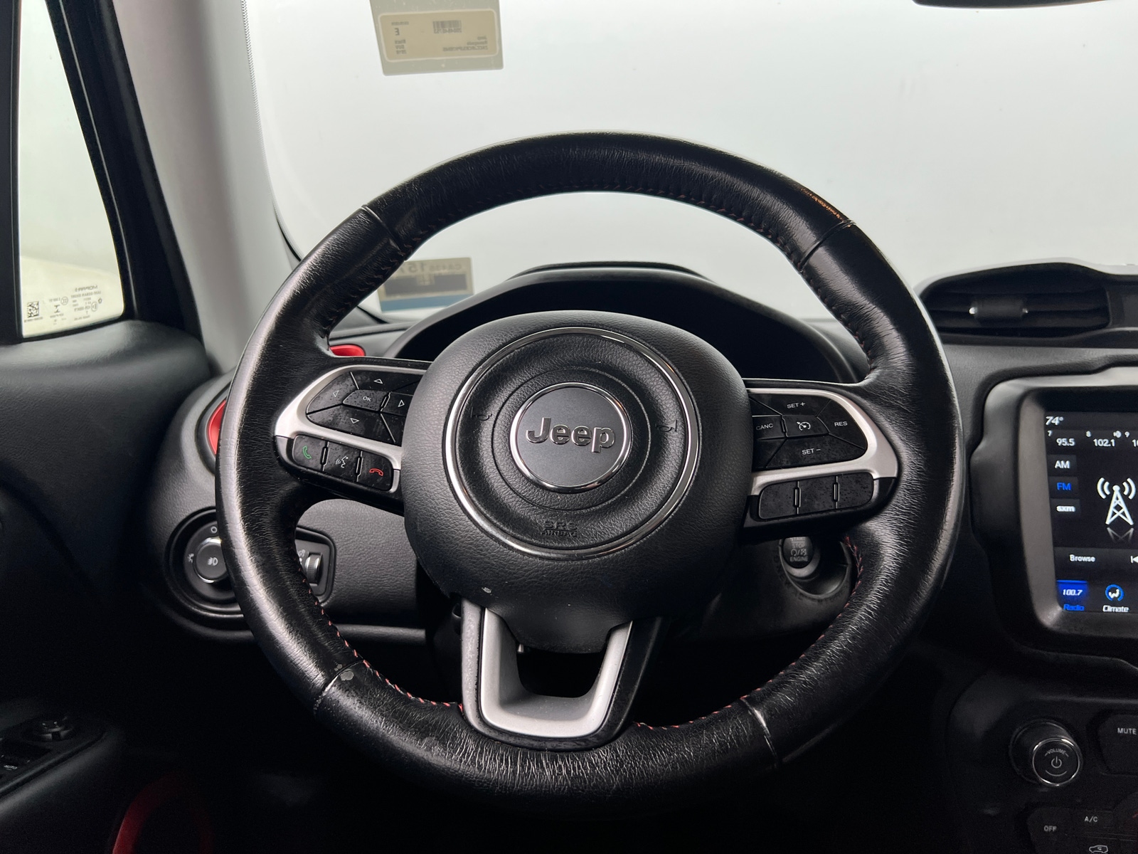 Thumbnail: 2018 Jeep Renegade - 5