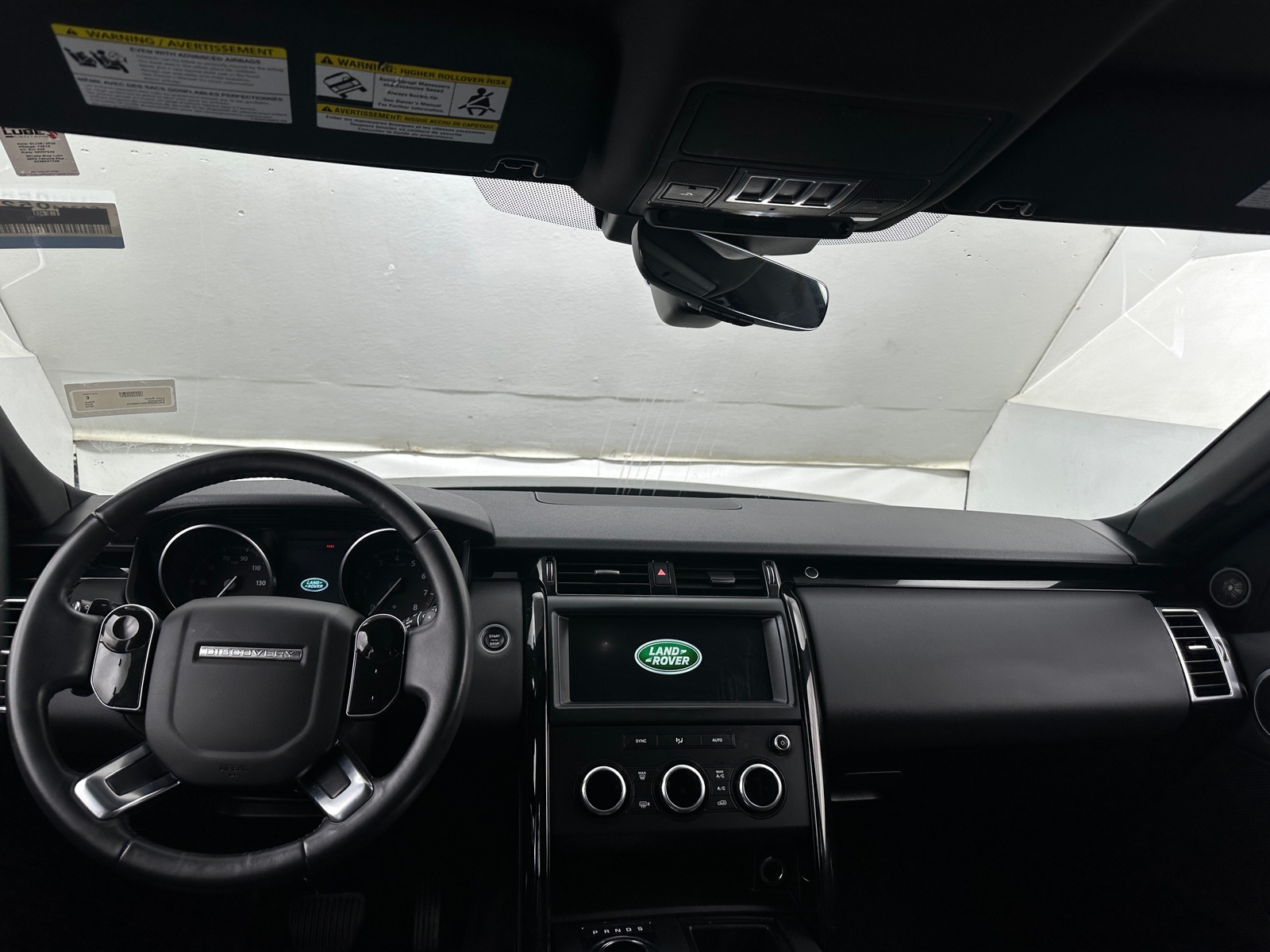 Thumbnail: 2019 Land Rover Discovery - 2