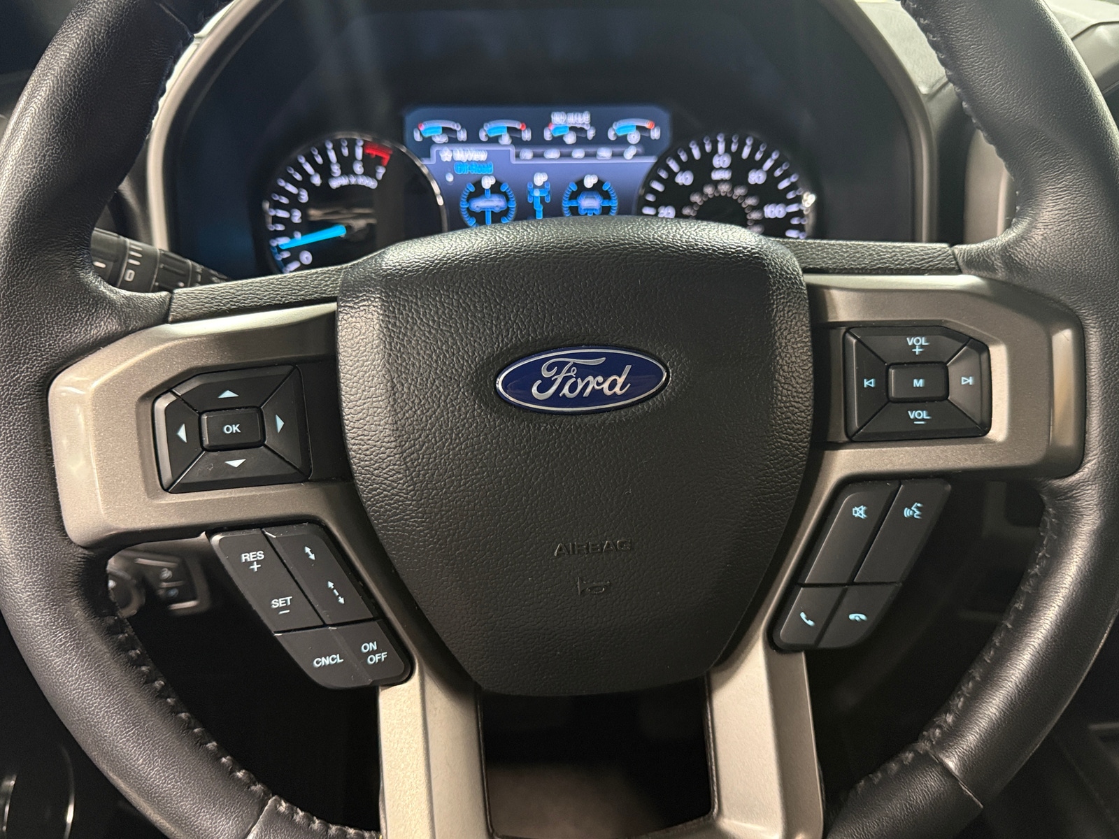 Thumbnail: 2021 Ford Expedition - 4