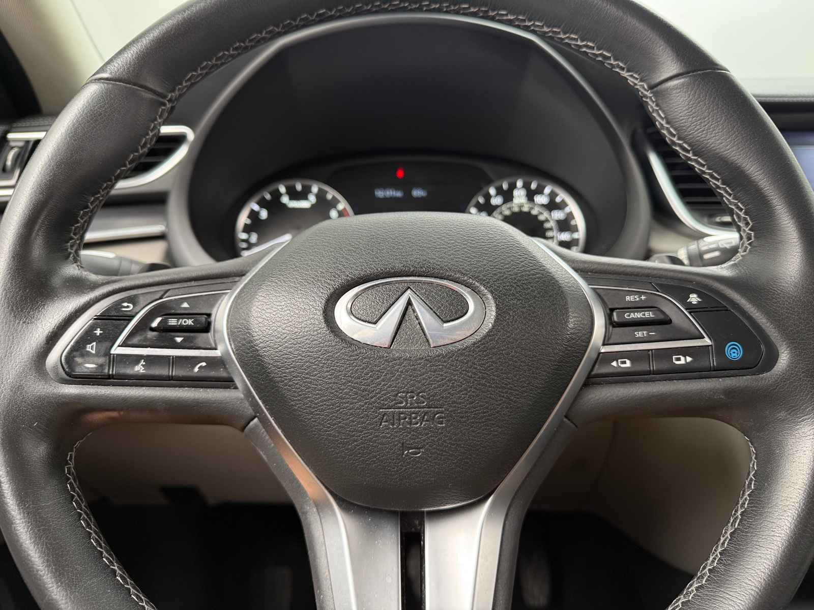 Thumbnail: 2023 INFINITI QX50 - 4