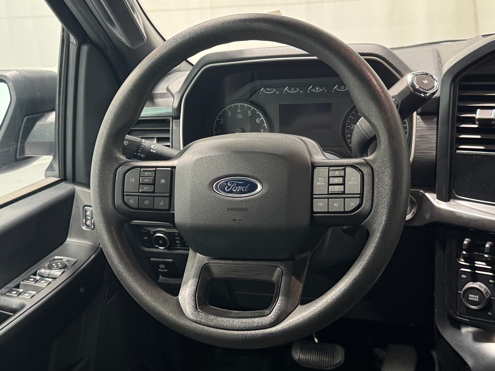 Thumbnail: 2023 Ford Econoline - 5