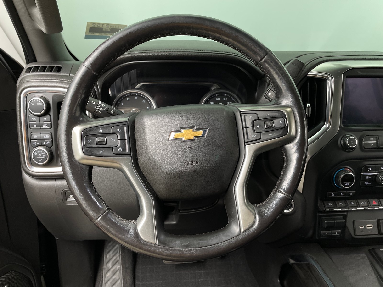 Thumbnail: 2020 Chevrolet Silverado 1500 - 4