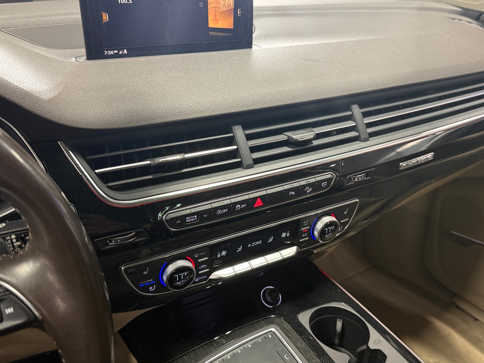 Thumbnail: 2018 Audi Q7 - 3