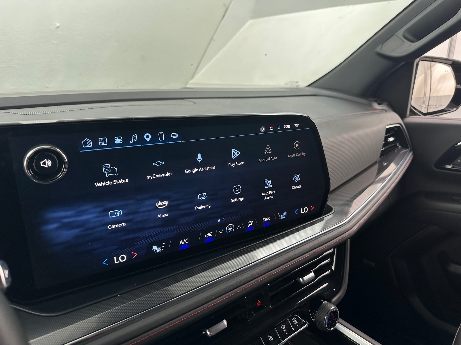 Thumbnail: 2025 Chevrolet Tahoe - 3