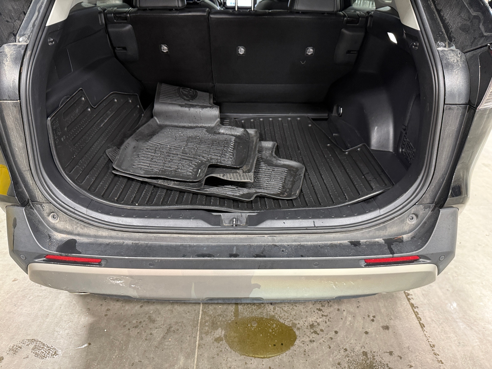 Thumbnail: 2023 Toyota RAV4 - 6