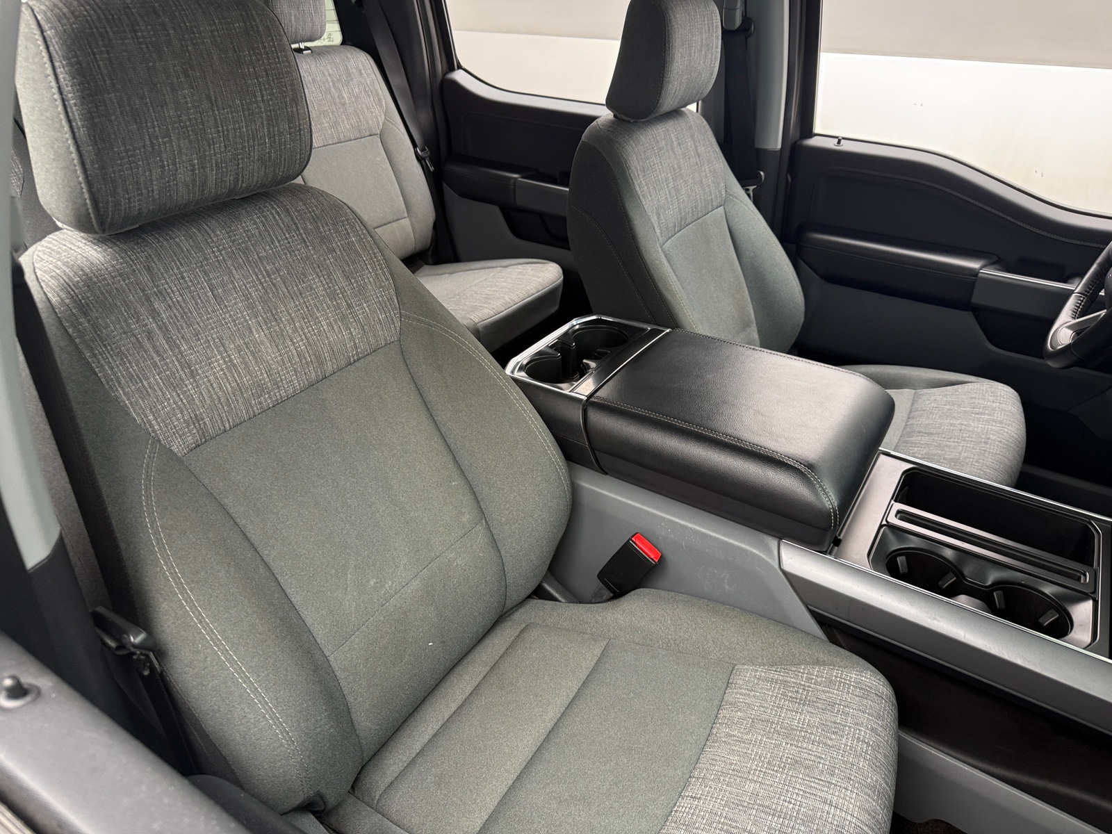 Thumbnail: 2022 Ford Econoline - 2