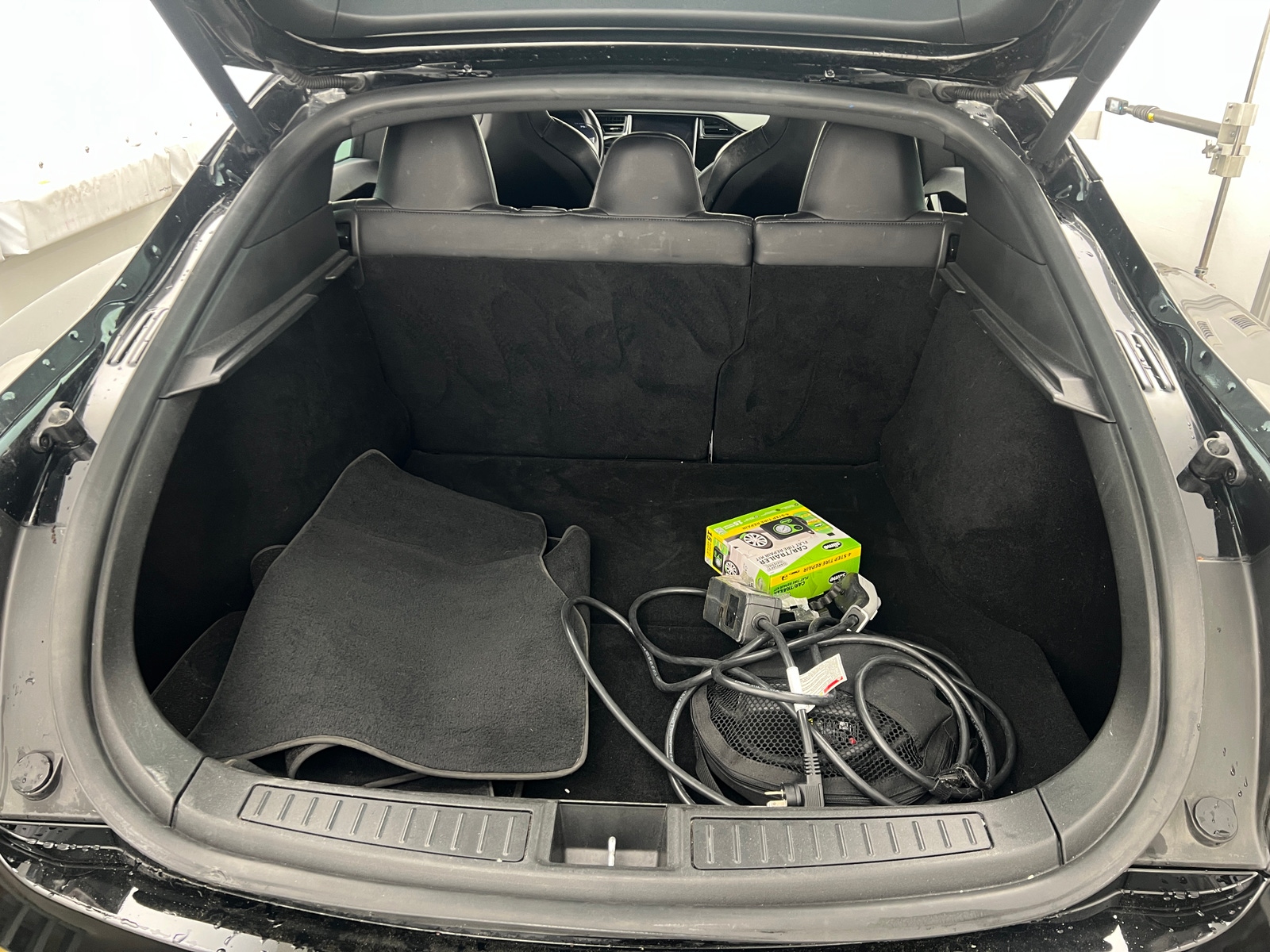 Thumbnail: 2018 Tesla Model S - 6