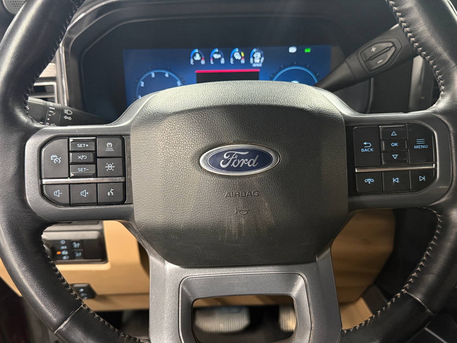 Thumbnail: 2023 Ford Econoline - 4