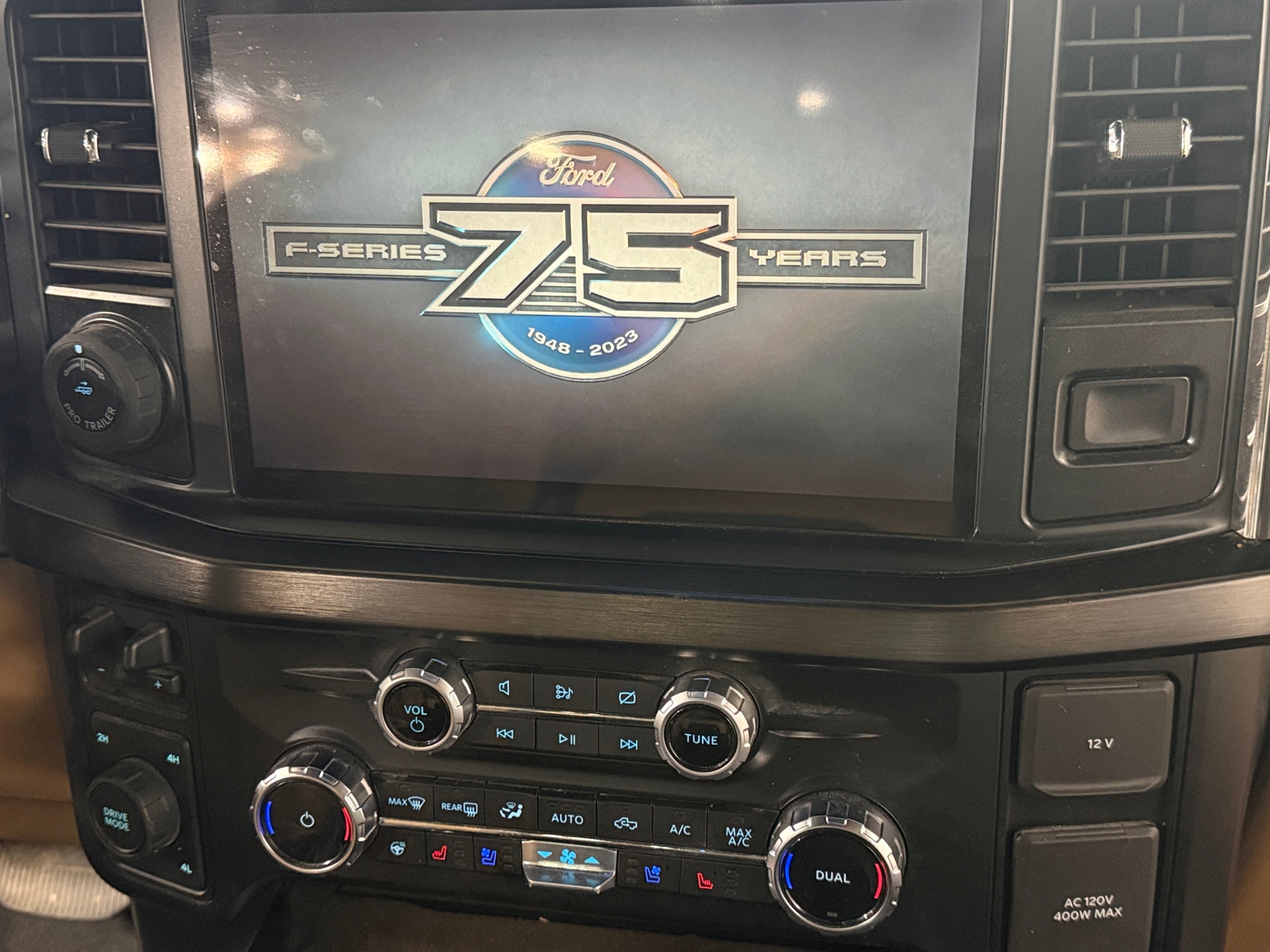 Thumbnail: 2023 Ford Econoline - 3