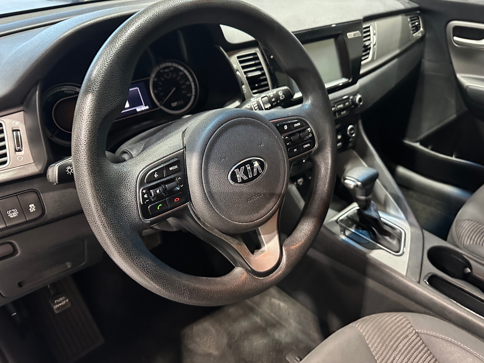 Thumbnail: 2018 Kia Niro - 5