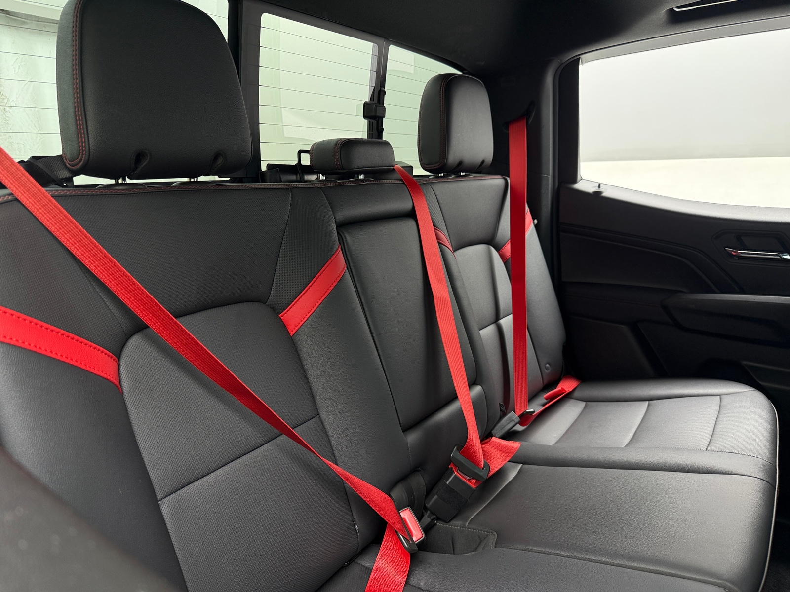 Thumbnail: 2024 Chevrolet Colorado - 5