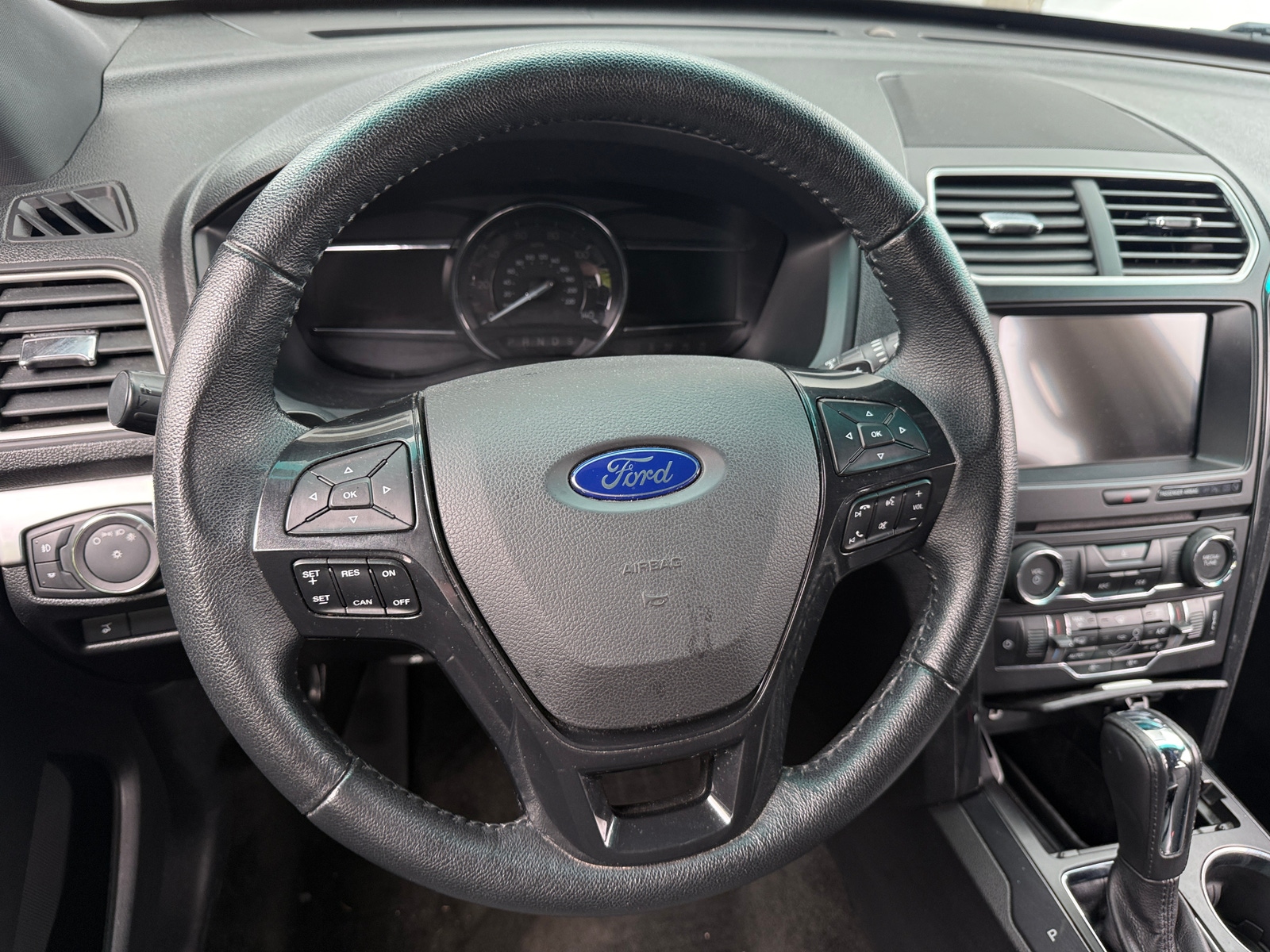 Thumbnail: 2017 Ford Explorer - 5