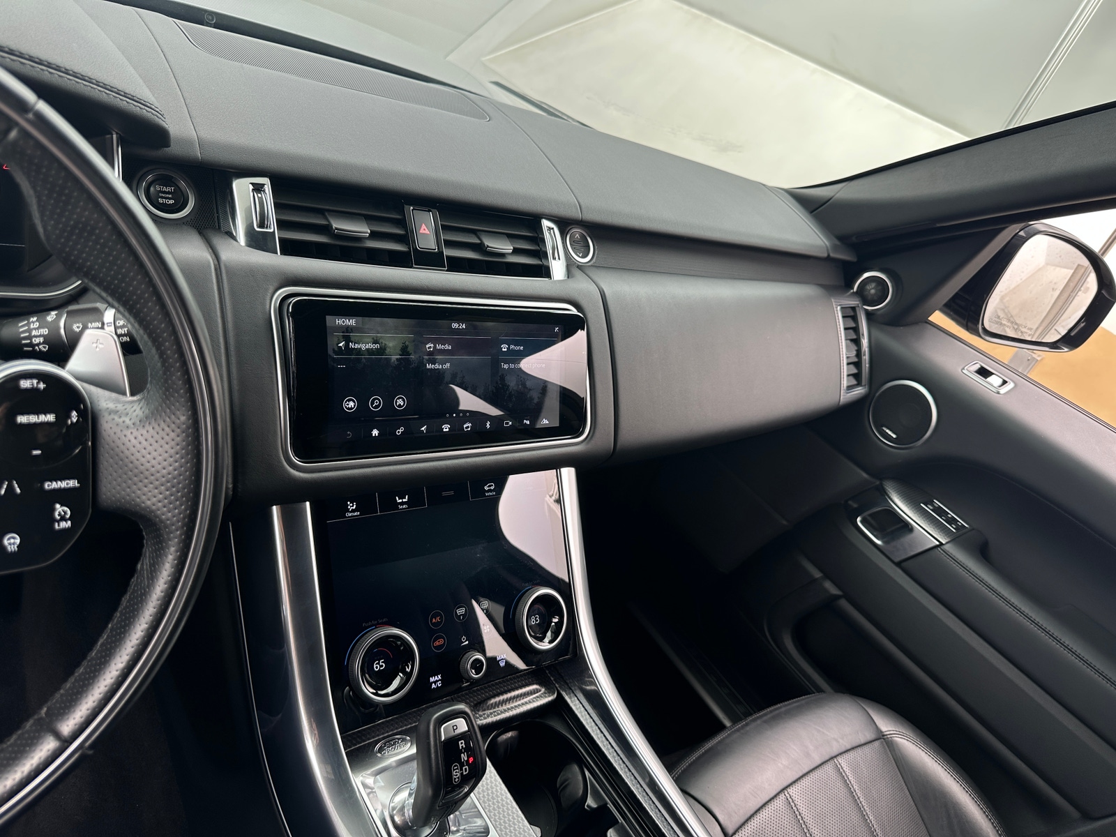 Thumbnail: 2021 Land Rover Range Rover Sport - 3