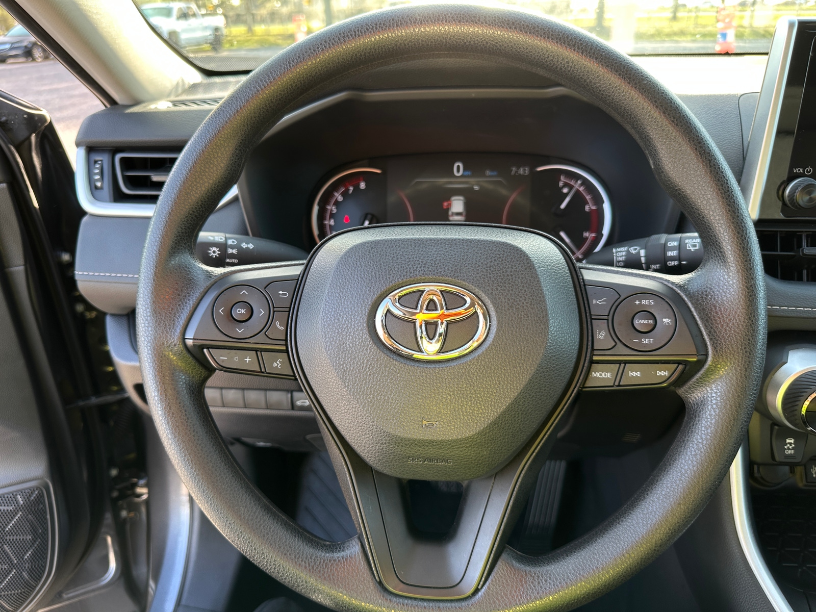 Thumbnail: 2025 Toyota RAV4 - 5