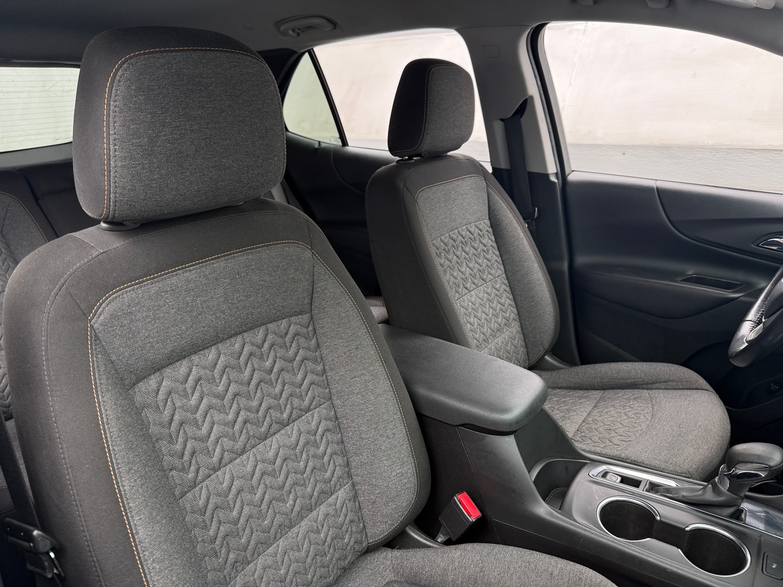 Thumbnail: 2022 Chevrolet Equinox - 2