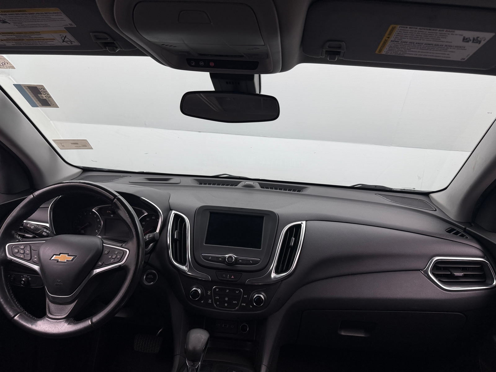 Thumbnail: 2022 Chevrolet Equinox - 3