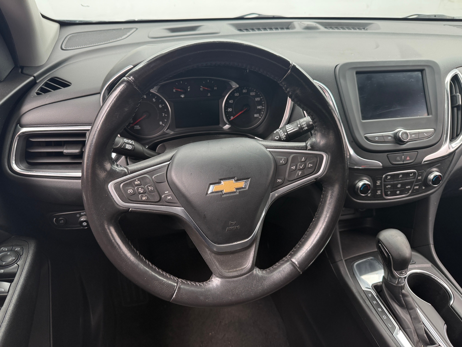 Thumbnail: 2022 Chevrolet Equinox - 5