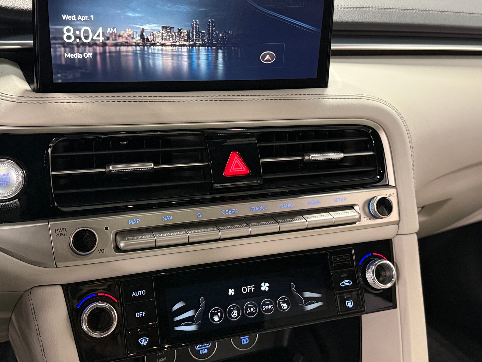 Thumbnail: 2025 Genesis G70 - 3