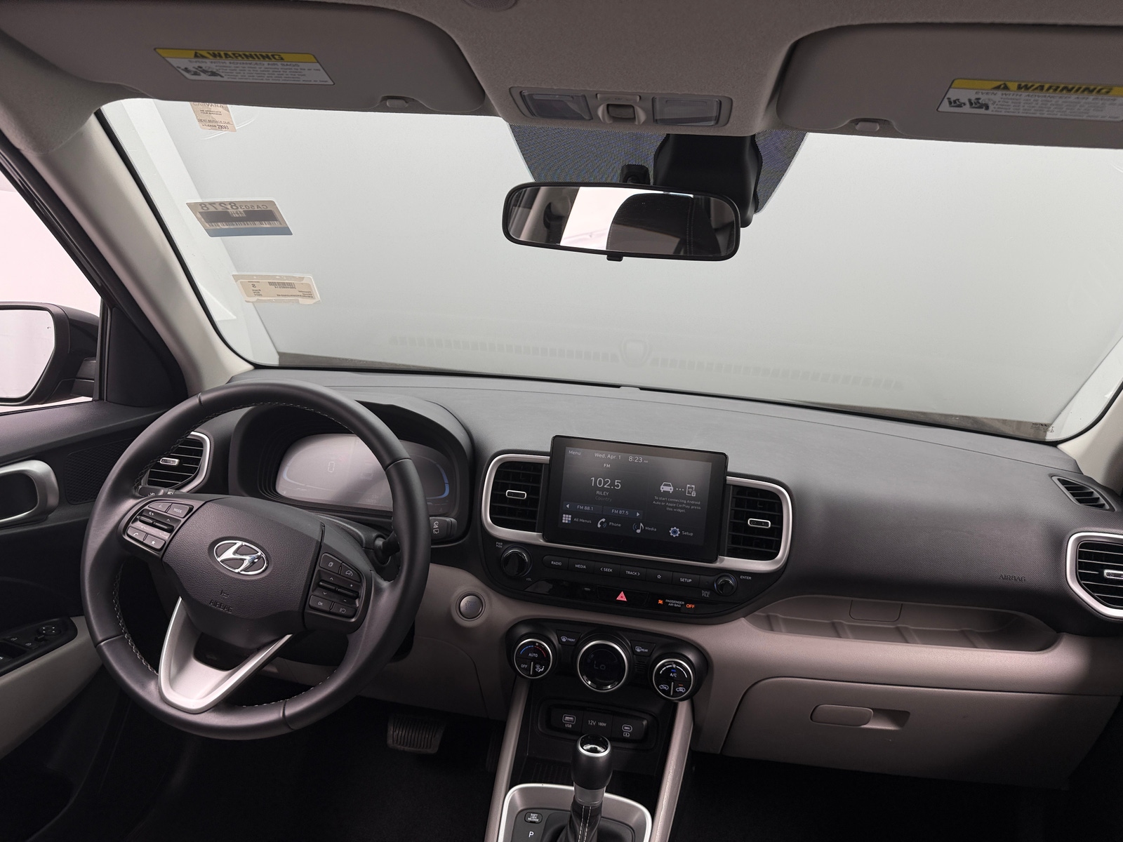 Thumbnail: 2024 Hyundai Venue - 3