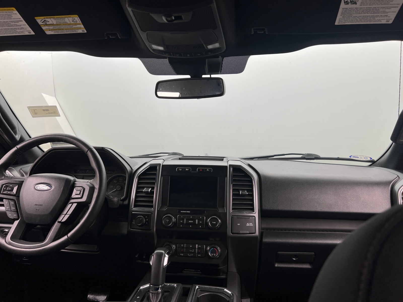 Thumbnail: 2020 Ford Econoline - 3