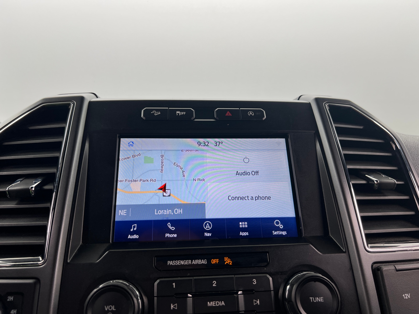 Thumbnail: 2020 Ford Econoline - 4