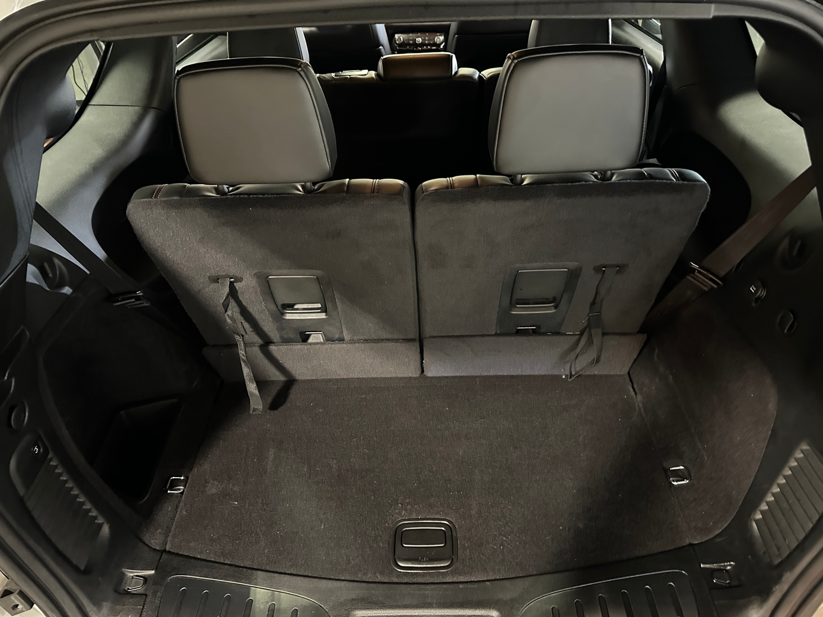 Thumbnail: 2022 Dodge Durango - 6