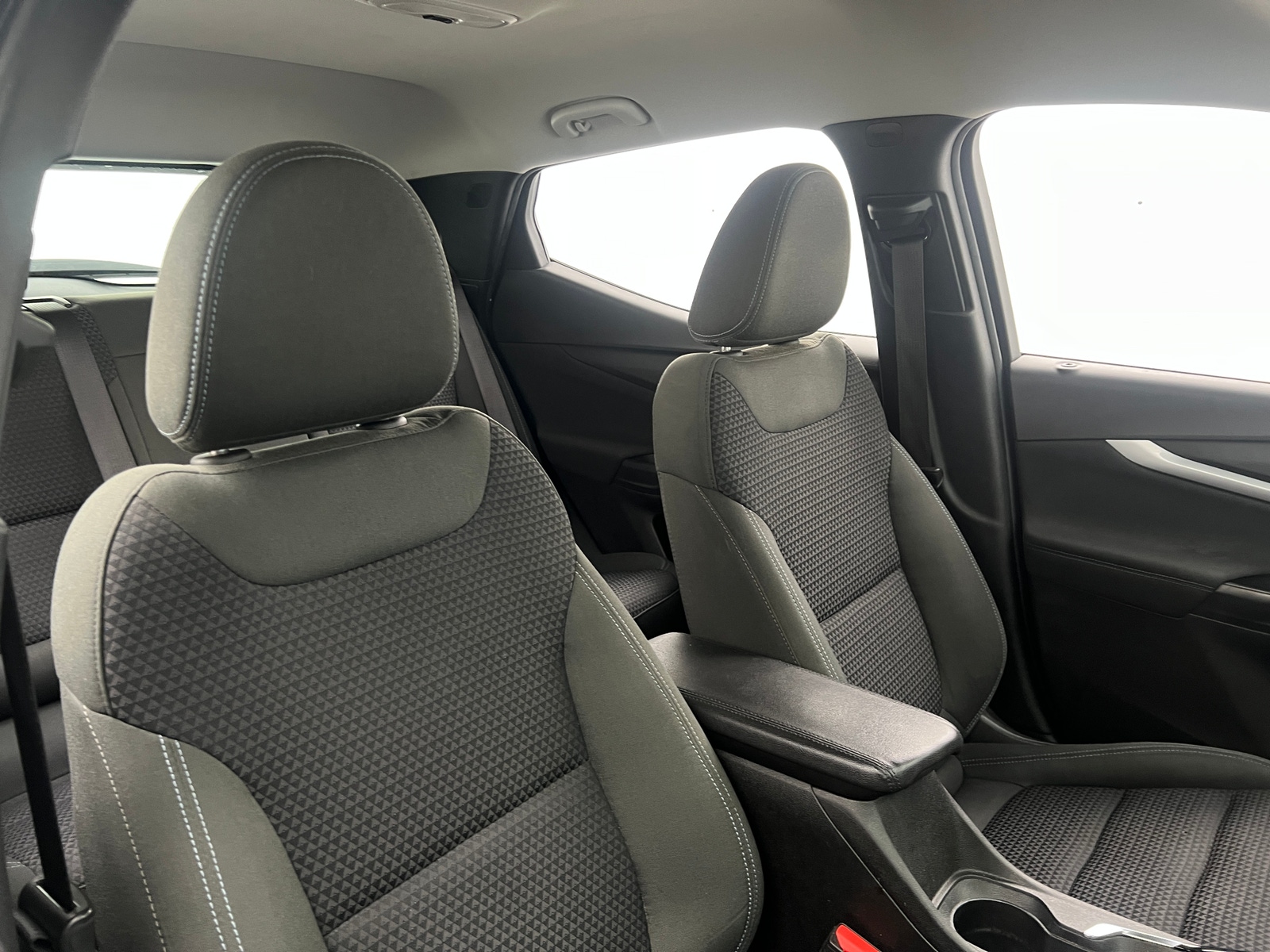 Thumbnail: 2023 Chevrolet Bolt EUV - 2