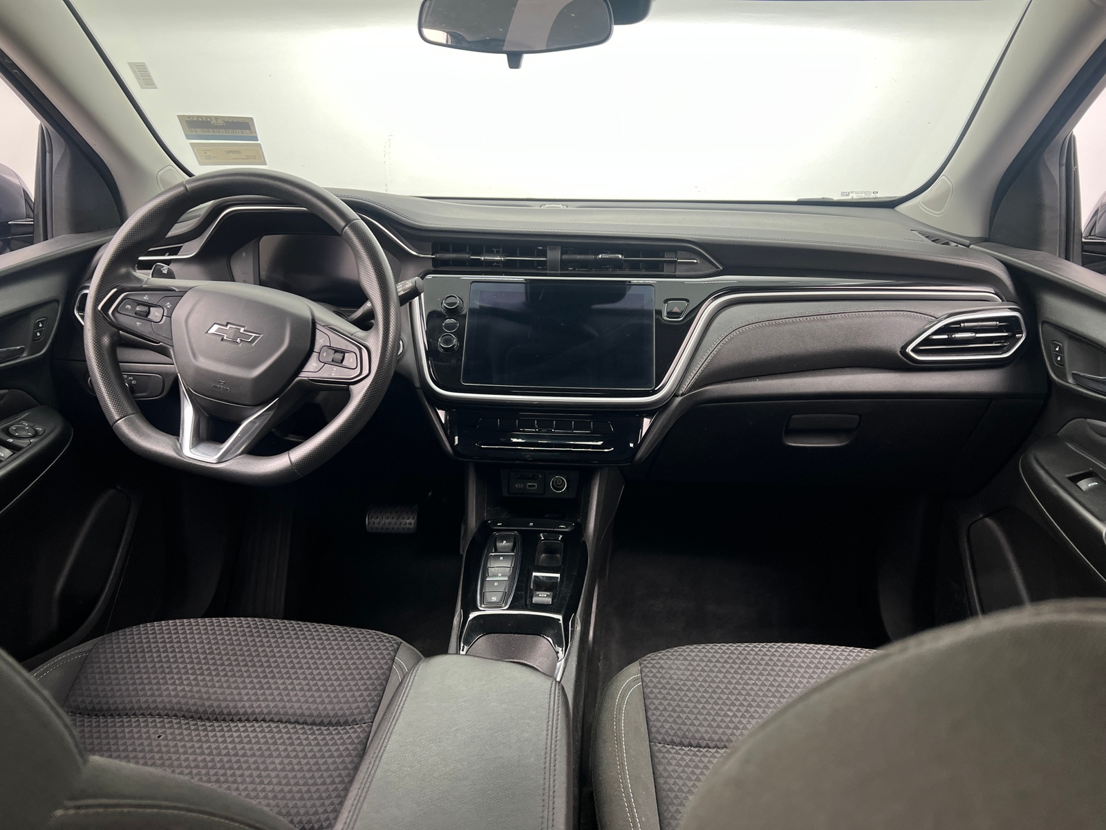 Thumbnail: 2023 Chevrolet Bolt EUV - 3