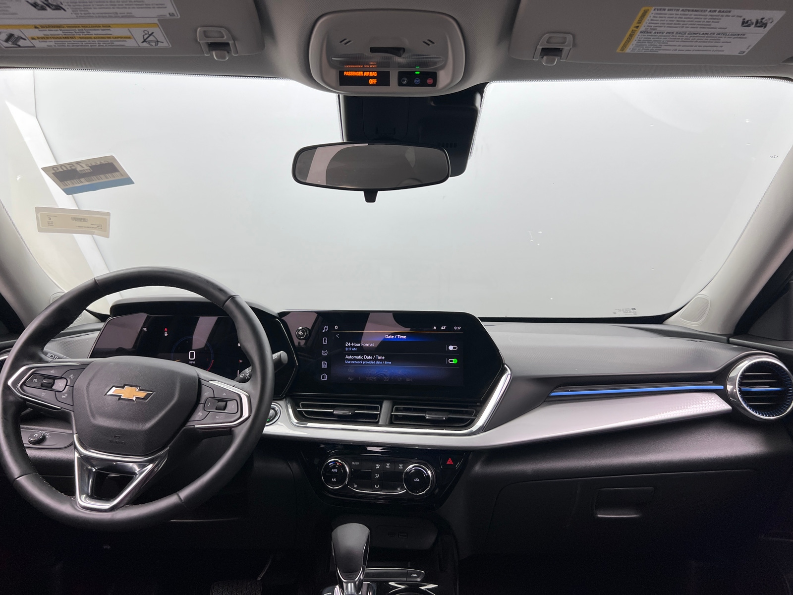 Thumbnail: 2025 Chevrolet Trax - 3